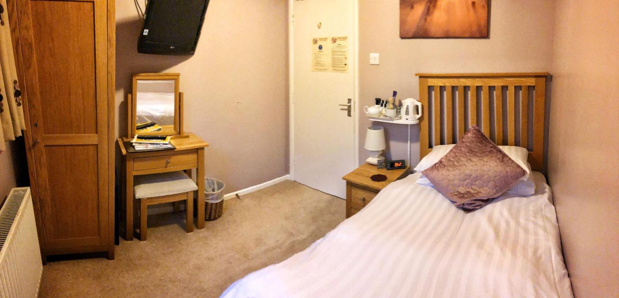 Bed & Breakfast The Riverside 4*